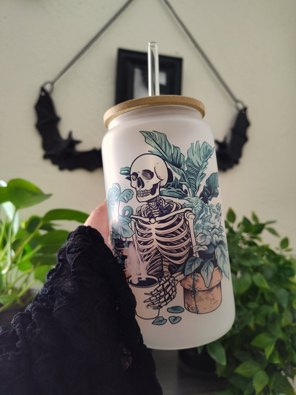 Plantaholic Skellie 💀🌿 | 16oz Glass Cup