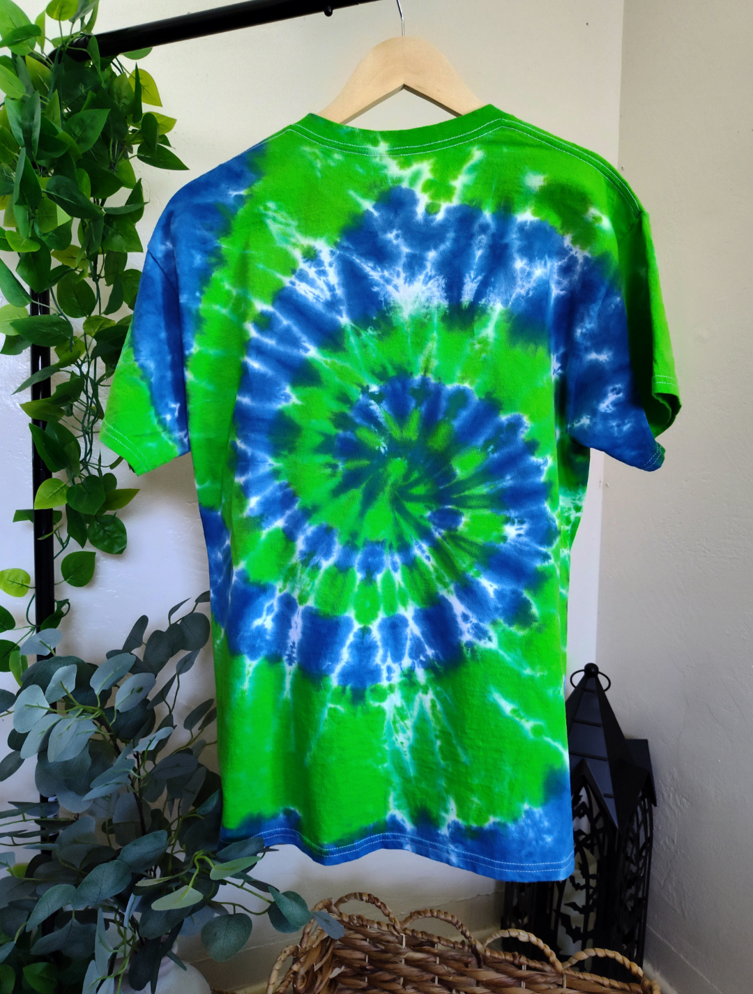 Razz Apple Tie Dye| Adult Unisex Tshirt