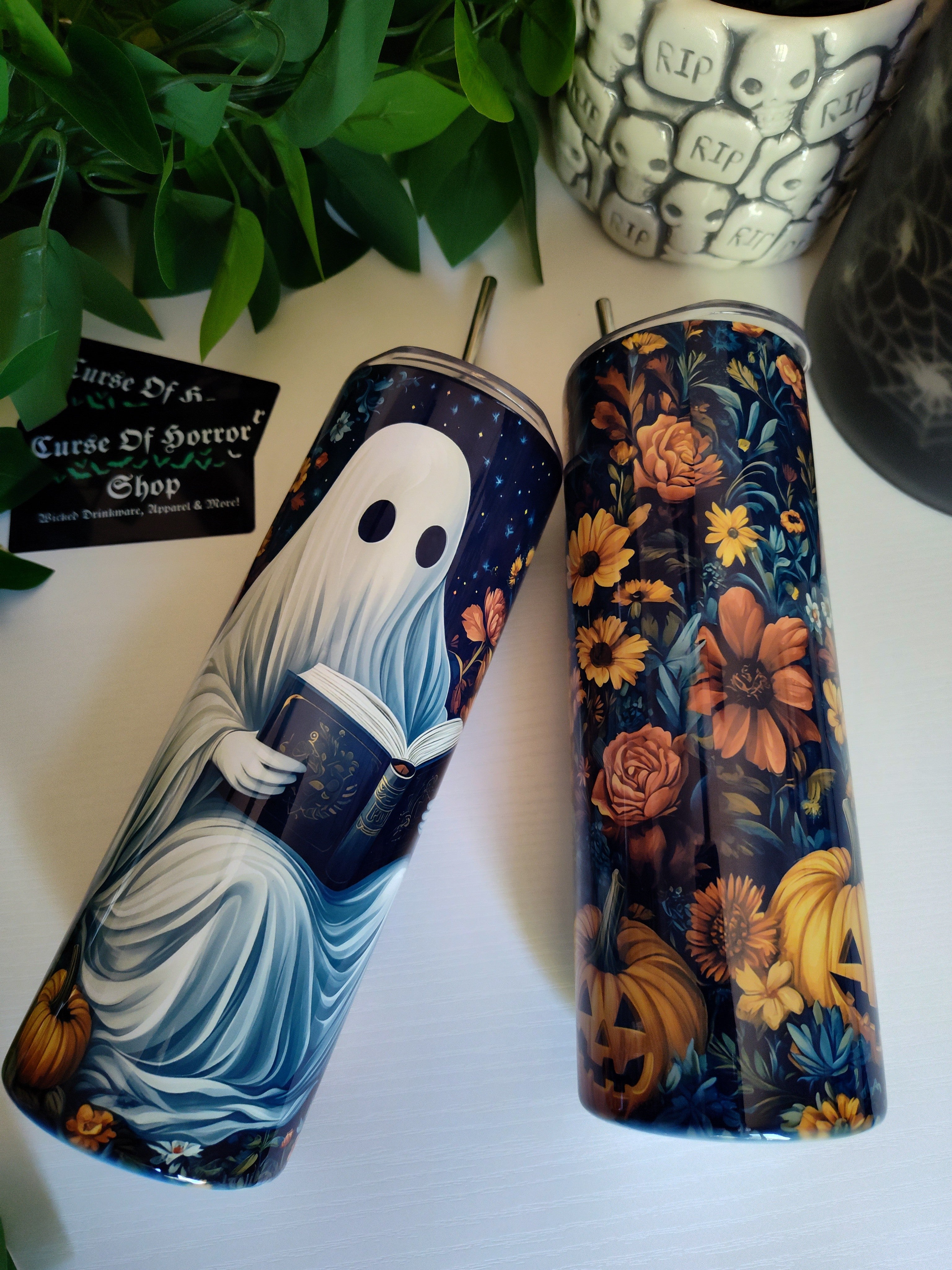 Bookish Ghoul 📚| 20oz Tumbler