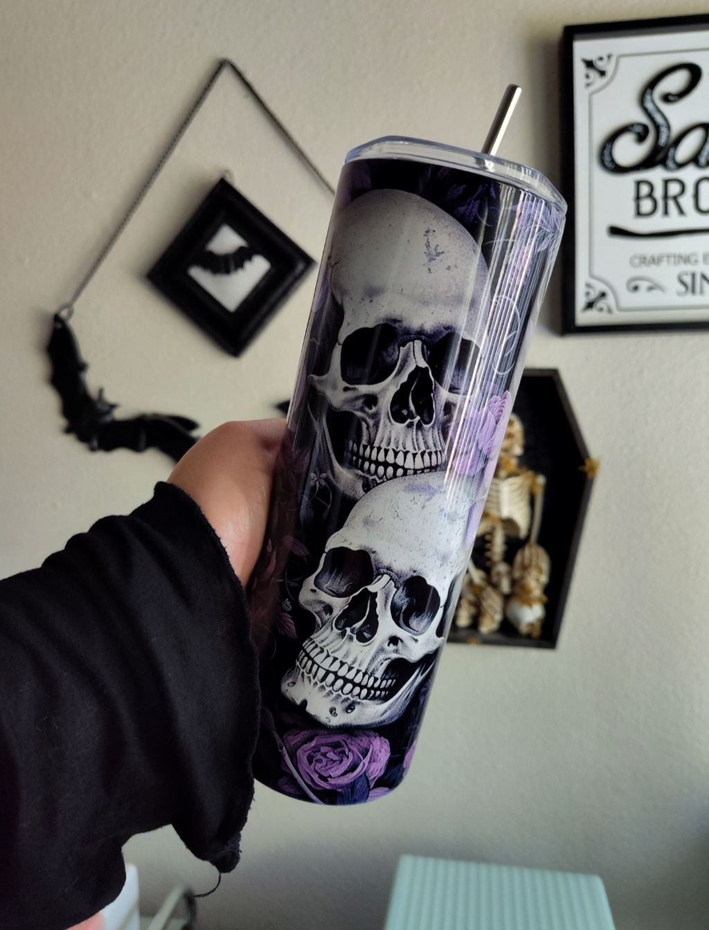Dark Floral Skulls | 20oz Tumbler